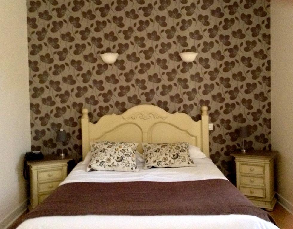 L'Hôtel du Périgord Aubeterre-sur-Dronne Habitación foto